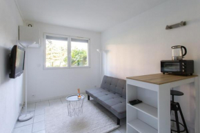 Furnished studio in a quiet and privileged residential area